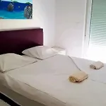 Bajo Aparthotel