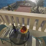 Bajo *