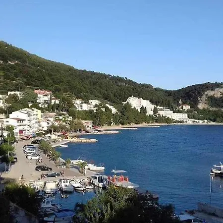 Bajo Aparthotel Podgora
