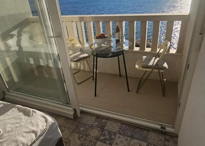 Bajo Podgora (Split-Dalmatia)